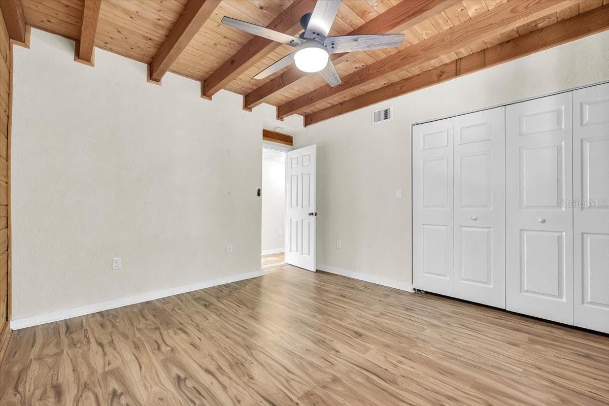 Image 14 of 52 For 1807 Owens Avenue