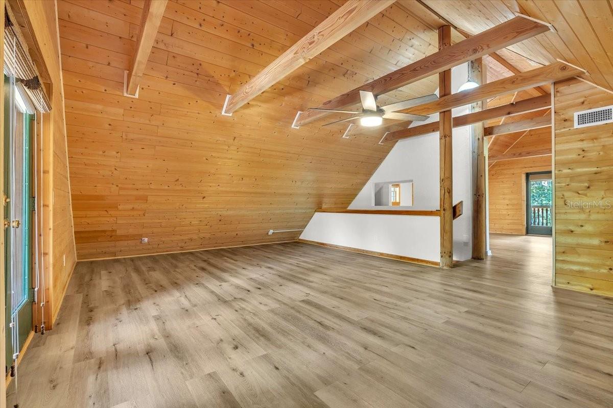 Image 21 of 52 For 1807 Owens Avenue