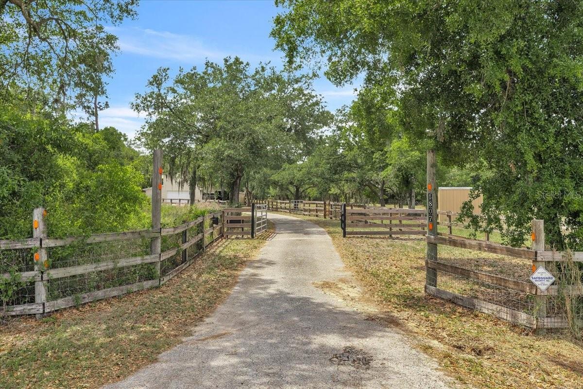 Image 3 of 52 For 1807 Owens Avenue