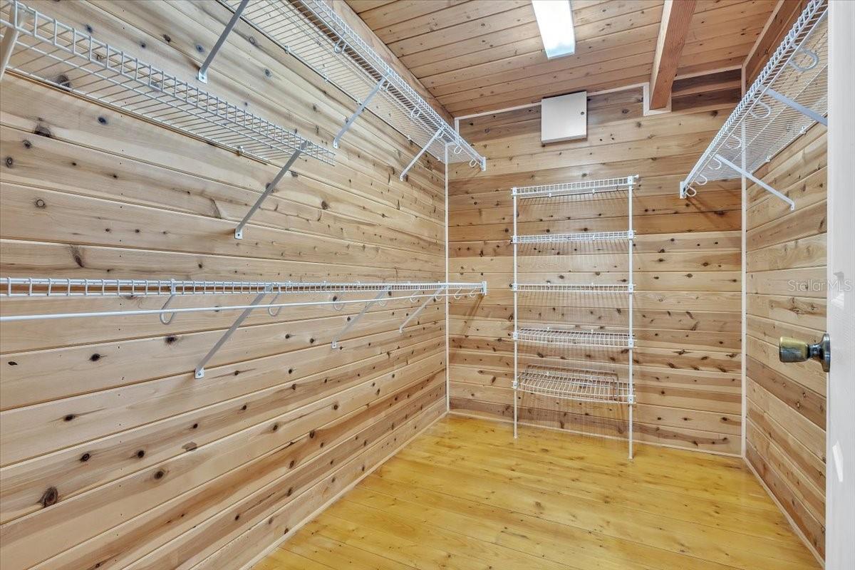 Image 31 of 52 For 1807 Owens Avenue