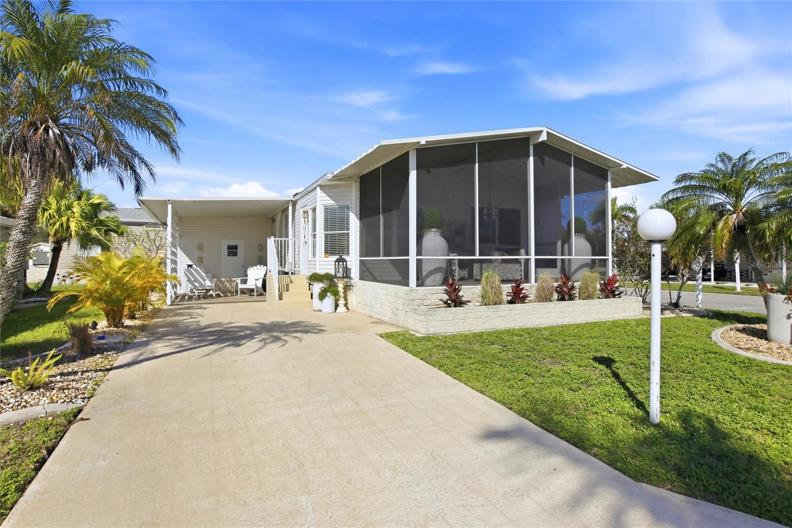 Details for 701 Aqui Esta Drive 52, PUNTA GORDA, FL 33950