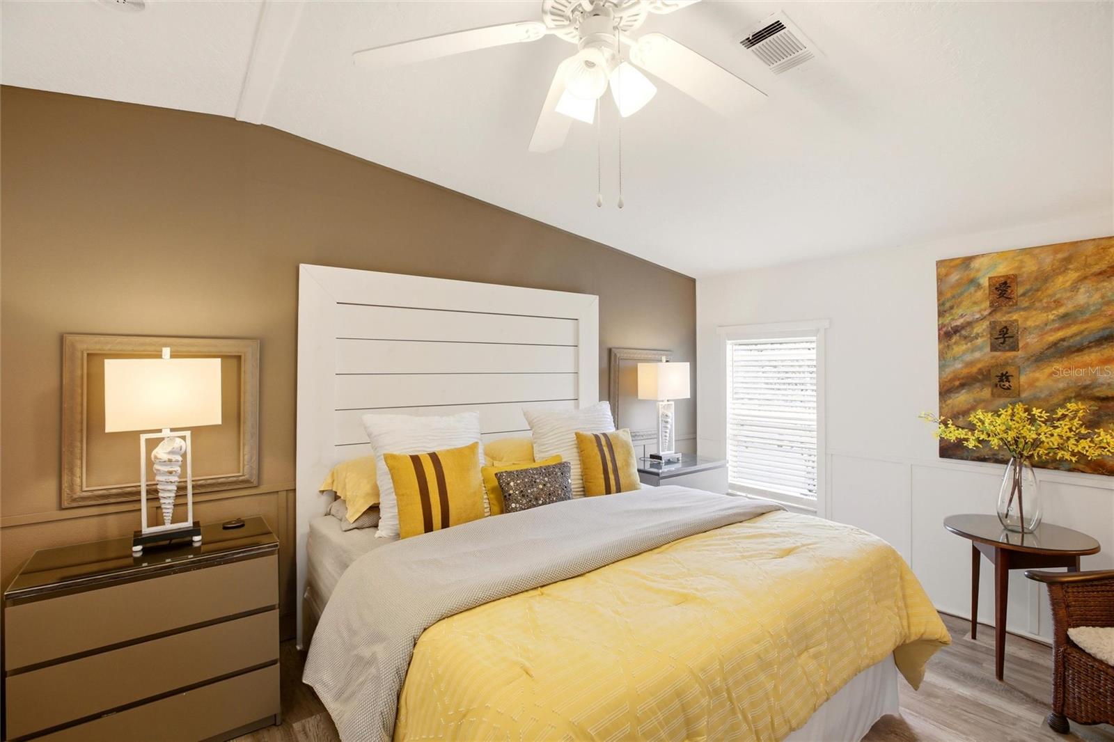 Image 12 of 41 For 701 Aqui Esta Drive 52