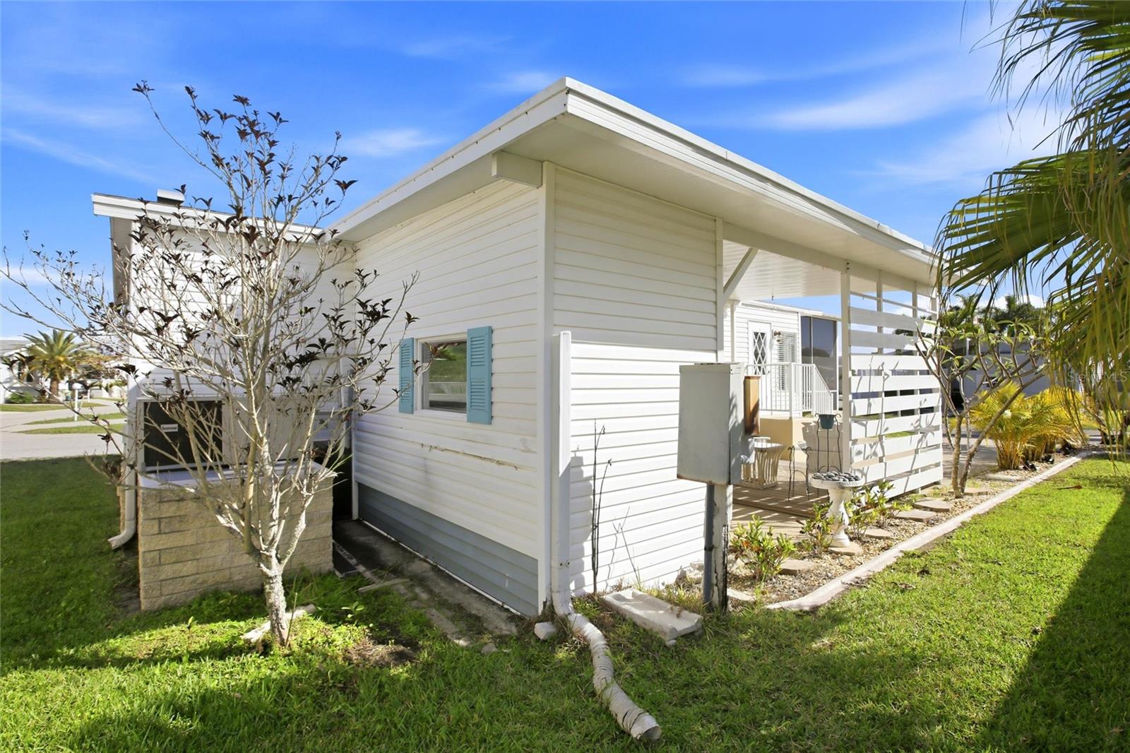 Image 27 of 41 For 701 Aqui Esta Drive 52