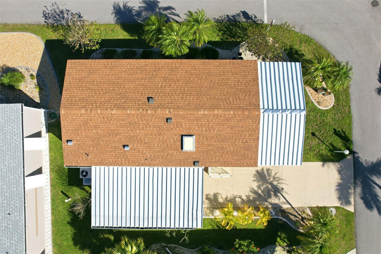 Image 28 of 41 For 701 Aqui Esta Drive 52