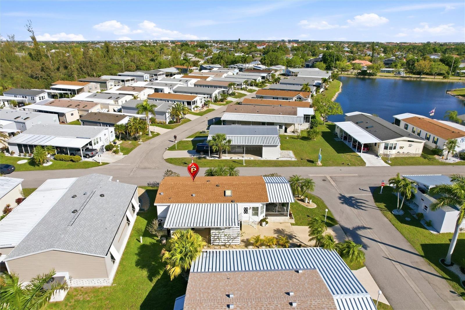 Image 29 of 41 For 701 Aqui Esta Drive 52