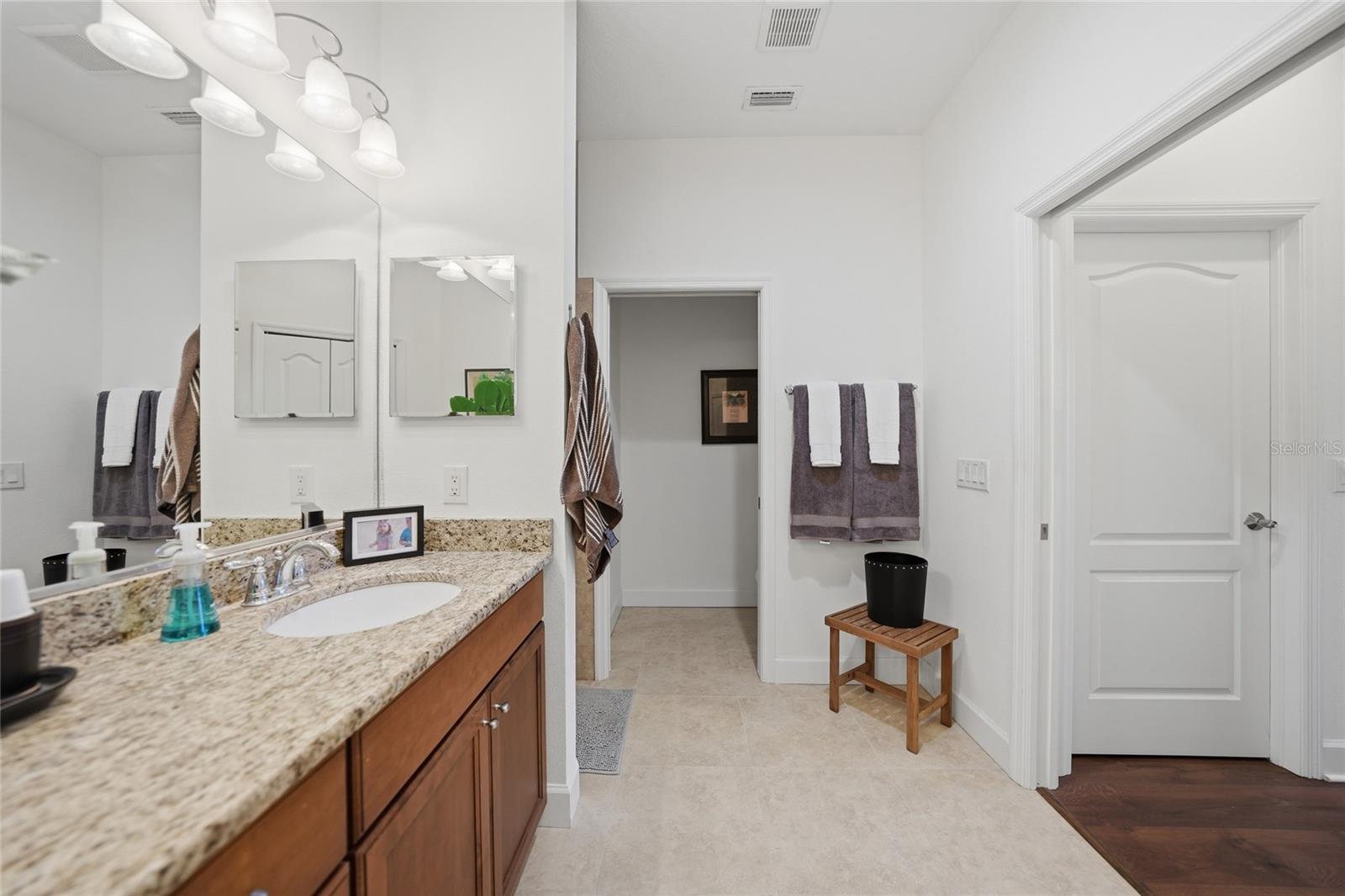 Image 14 of 20 For 4691 Turnberry Circle