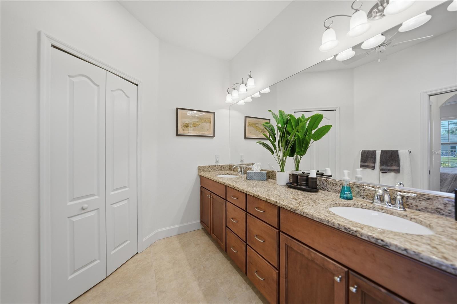 Image 15 of 20 For 4691 Turnberry Circle