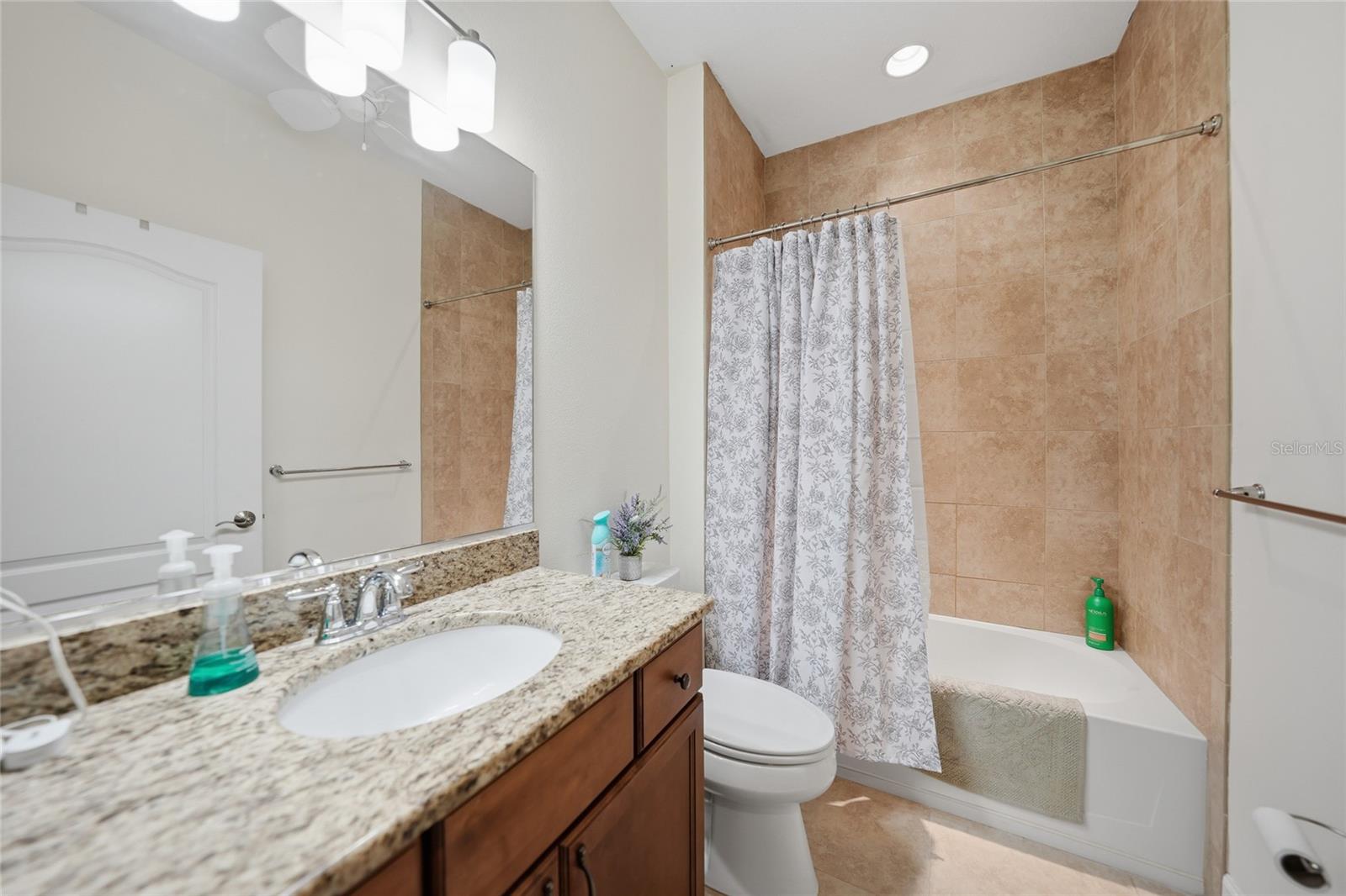 Image 17 of 20 For 4691 Turnberry Circle