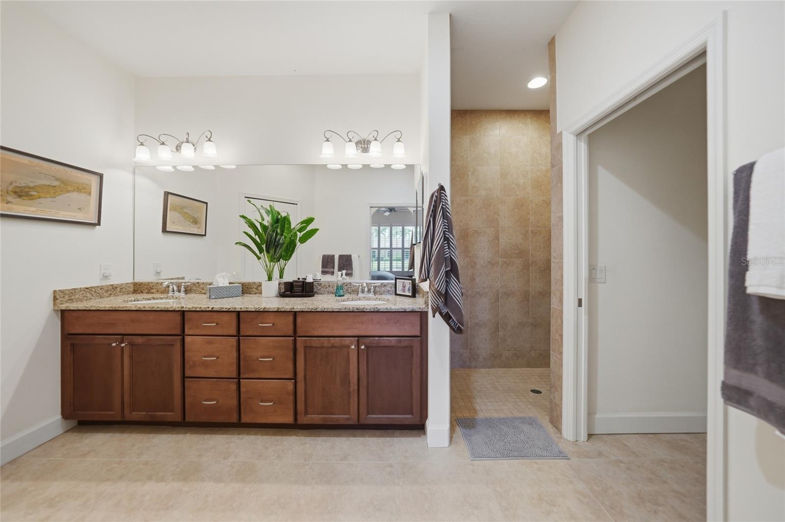 Image 4 of 20 For 4691 Turnberry Circle