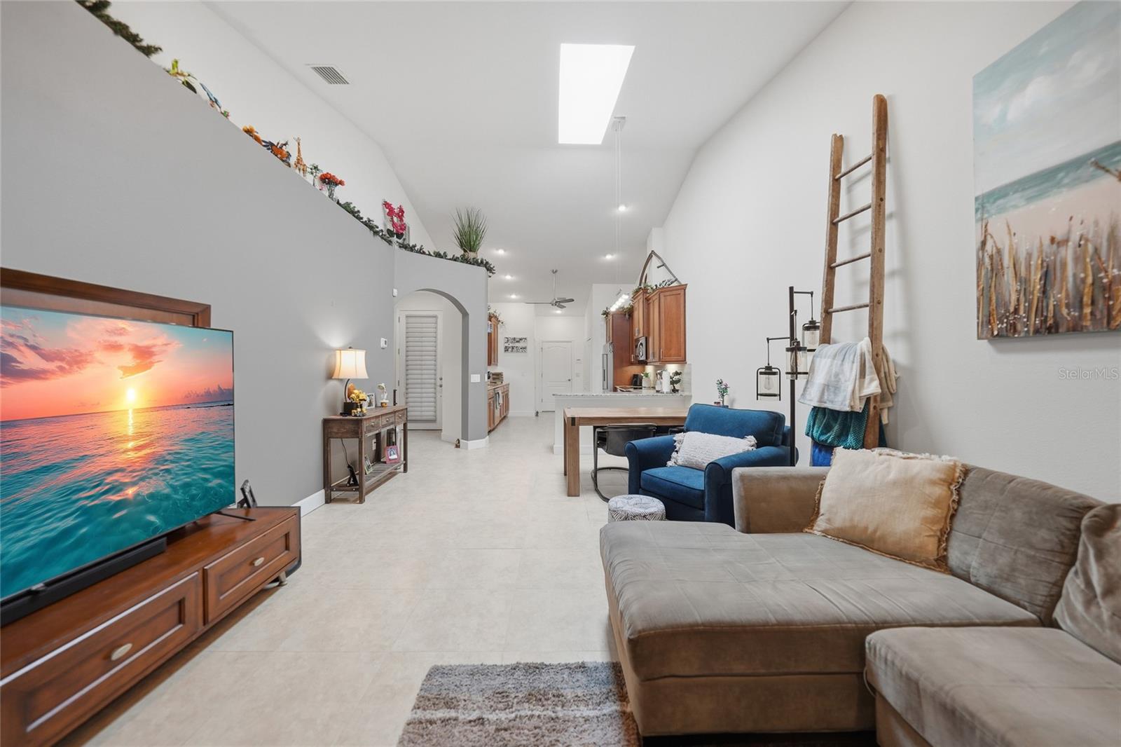 Image 7 of 20 For 4691 Turnberry Circle