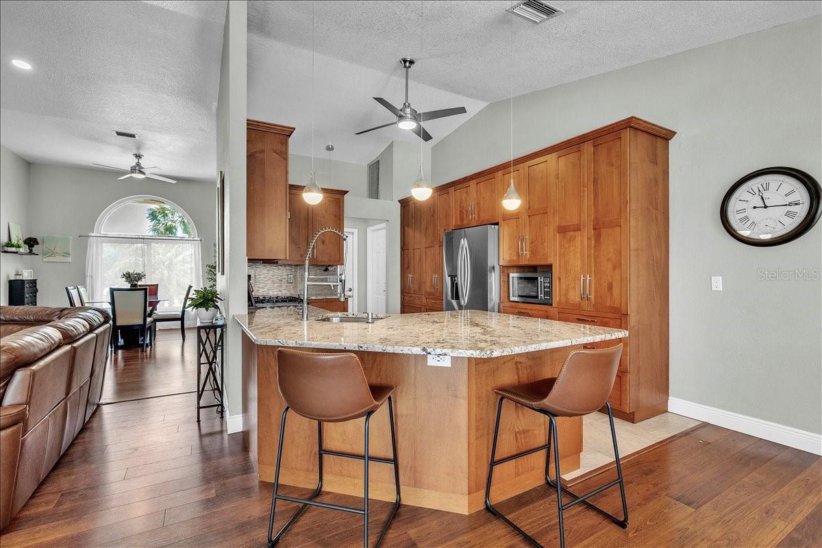 Image 10 of 35 For 6308 Zeno Circle