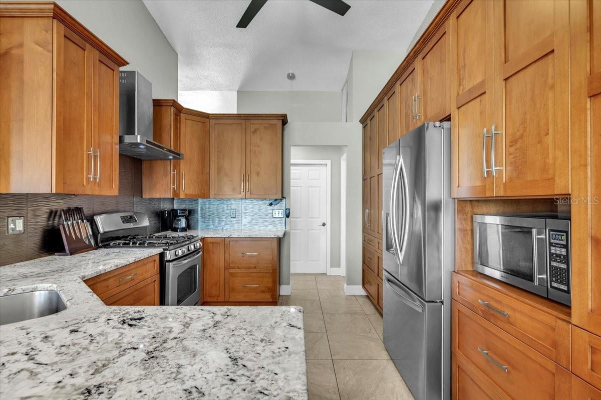 Image 12 of 35 For 6308 Zeno Circle