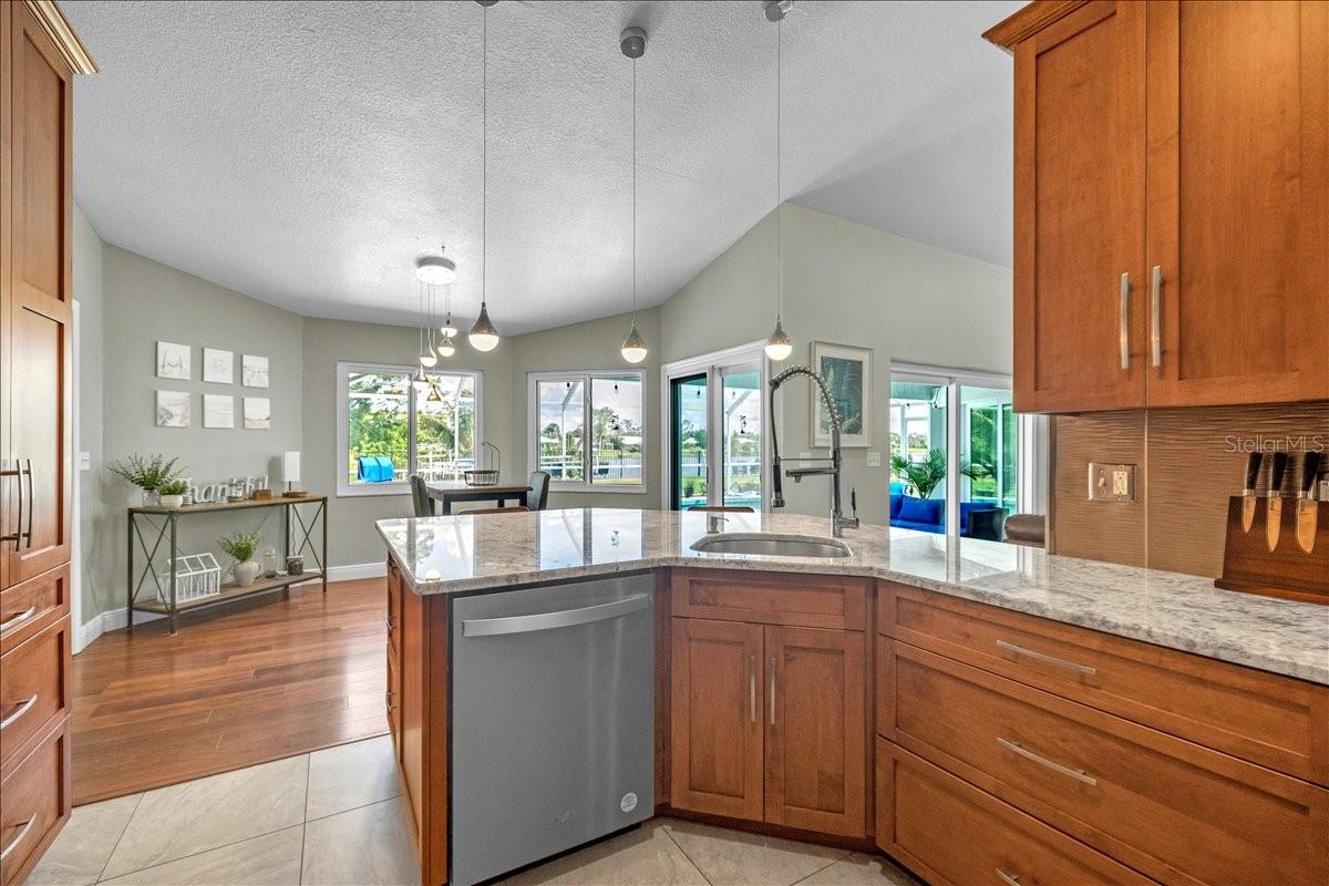 Image 14 of 35 For 6308 Zeno Circle