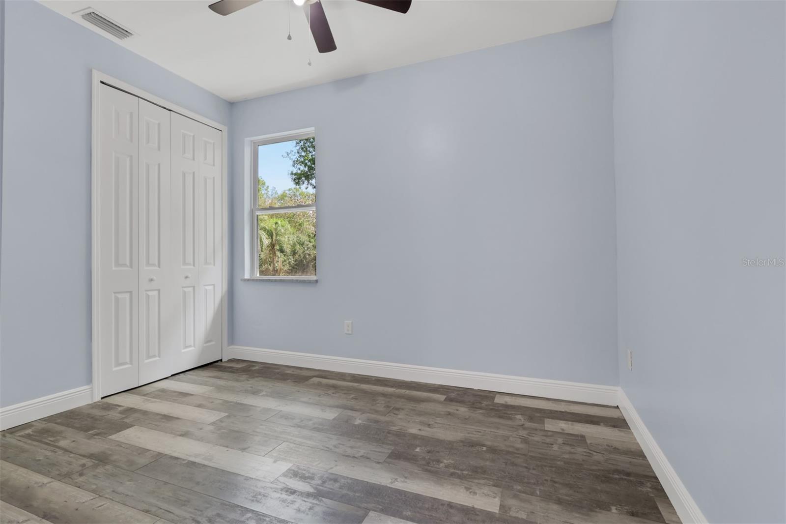 Image 11 of 19 For 2977 4th Avenue Se