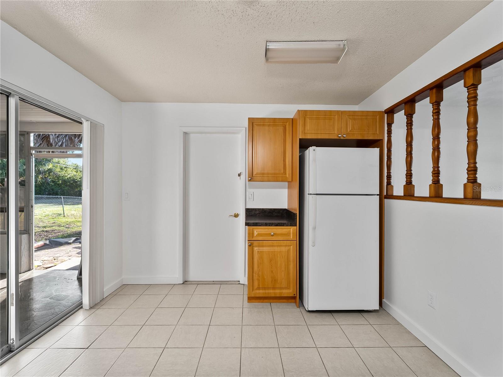 Image 20 of 52 For 20222 Gladstone St