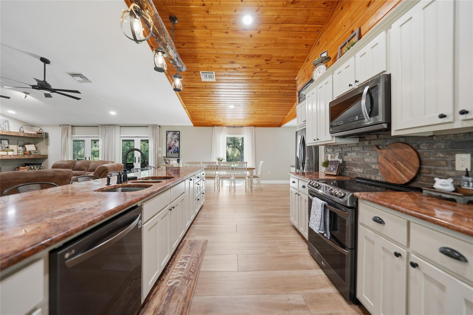 Image 20 of 75 For 5134 Oakwood Avenue