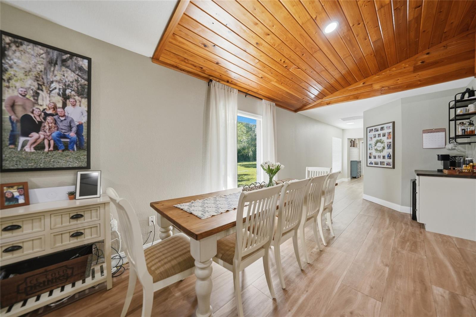 Image 21 of 75 For 5134 Oakwood Avenue