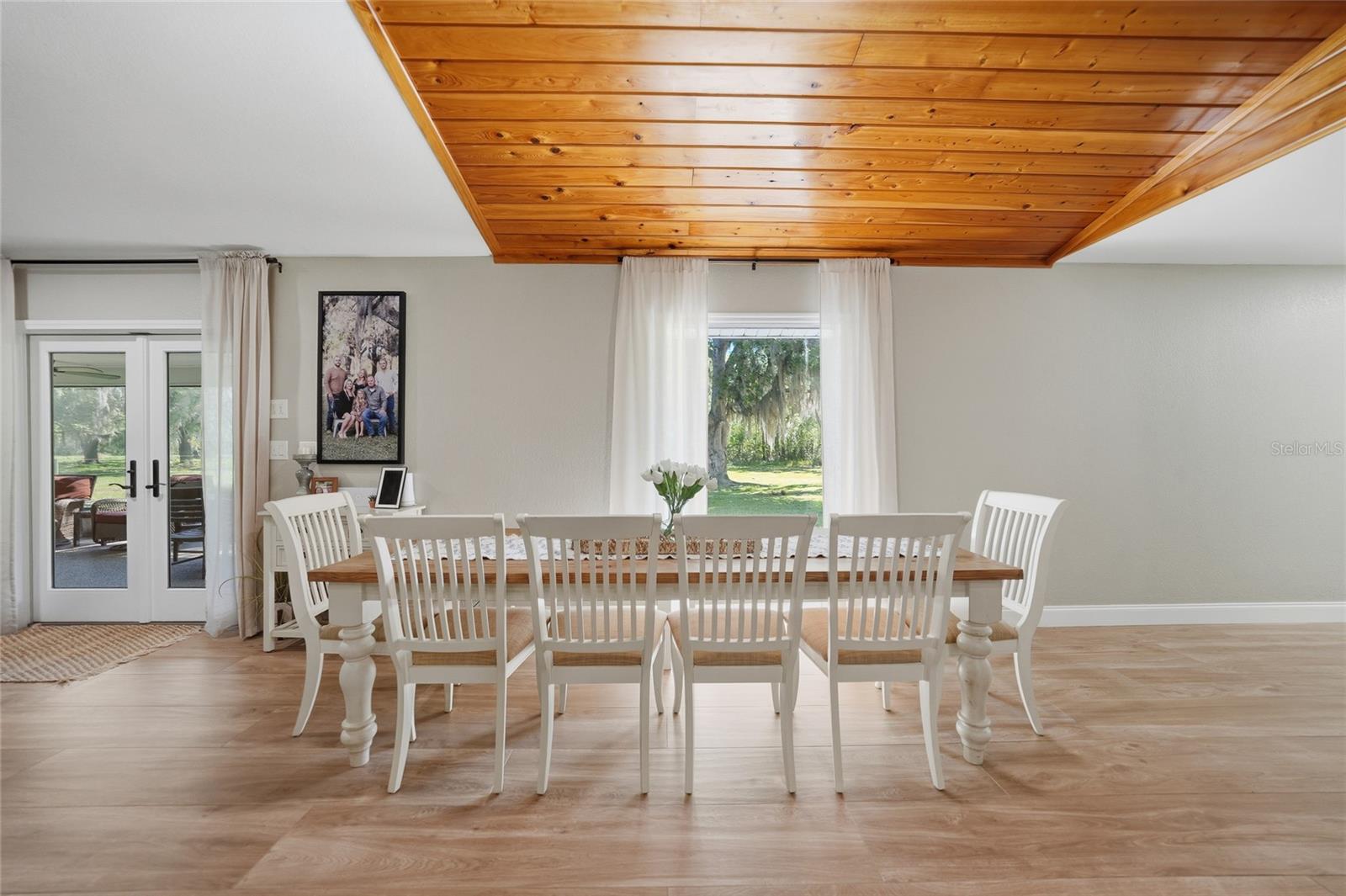 Image 22 of 75 For 5134 Oakwood Avenue