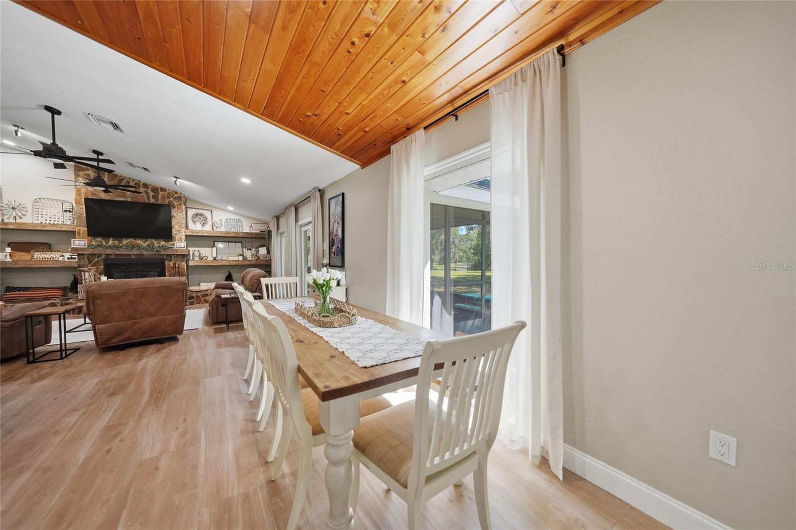 Image 23 of 75 For 5134 Oakwood Avenue