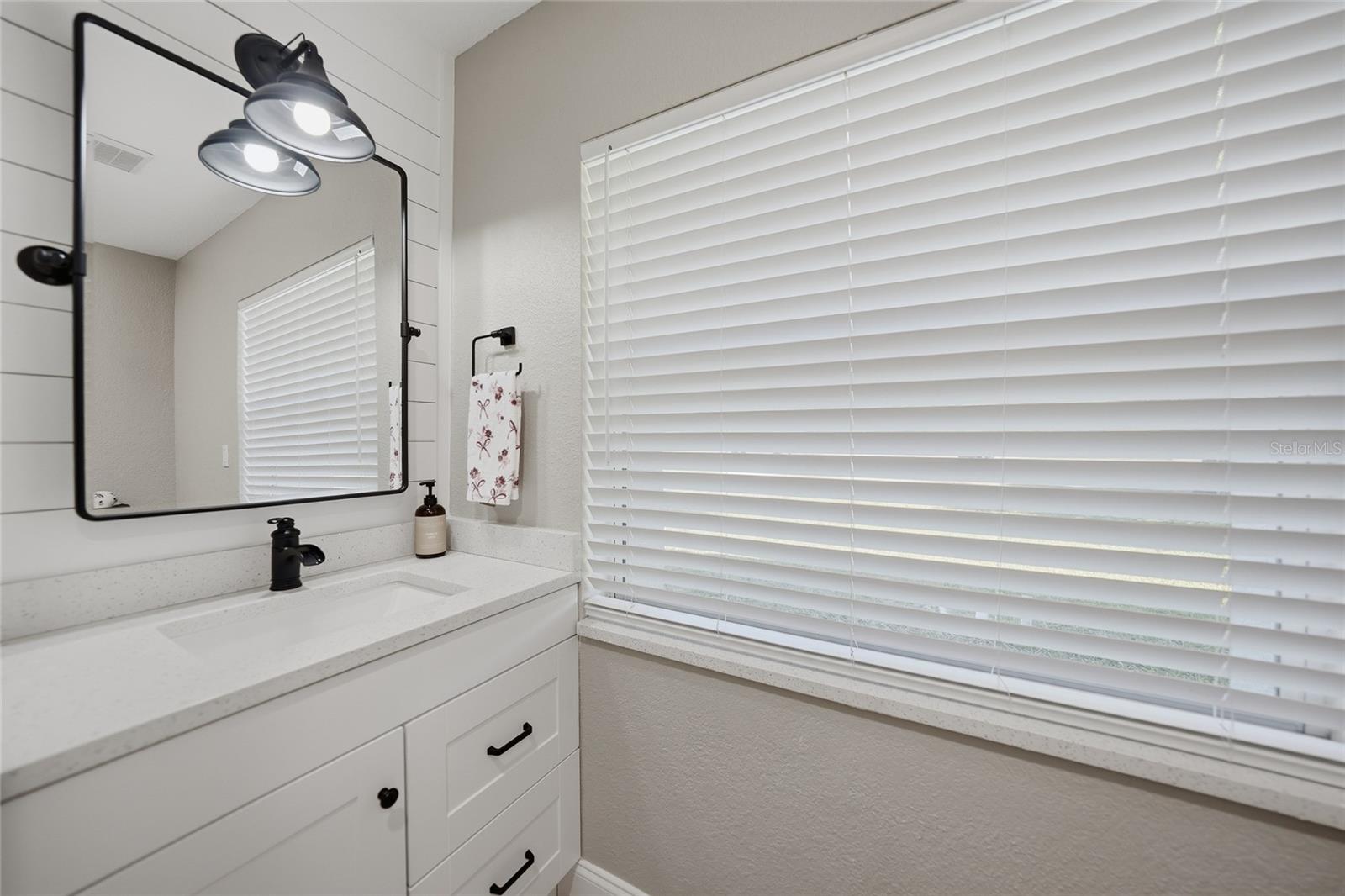 Image 43 of 75 For 5134 Oakwood Avenue