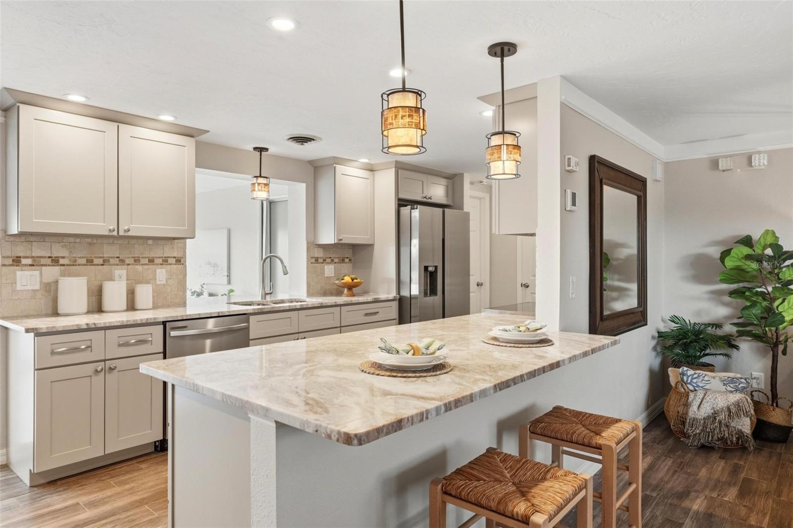 Image 14 of 72 For 1014 Lee Street