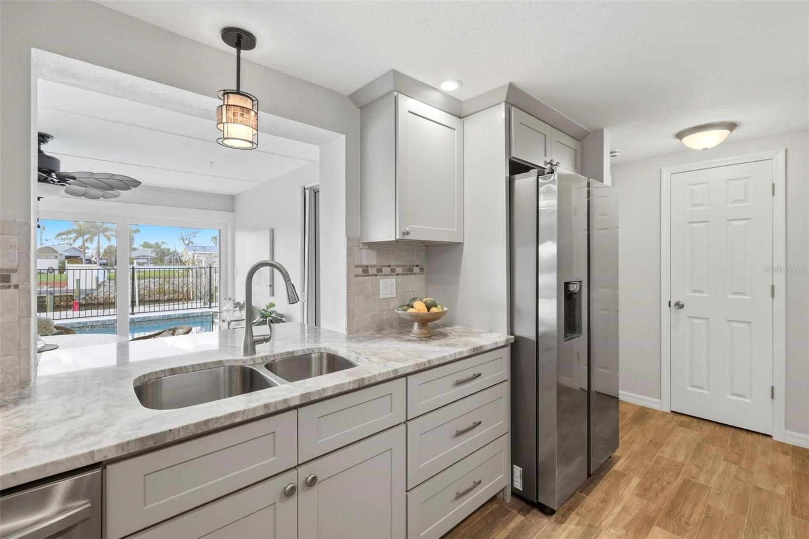 Image 17 of 72 For 1014 Lee Street