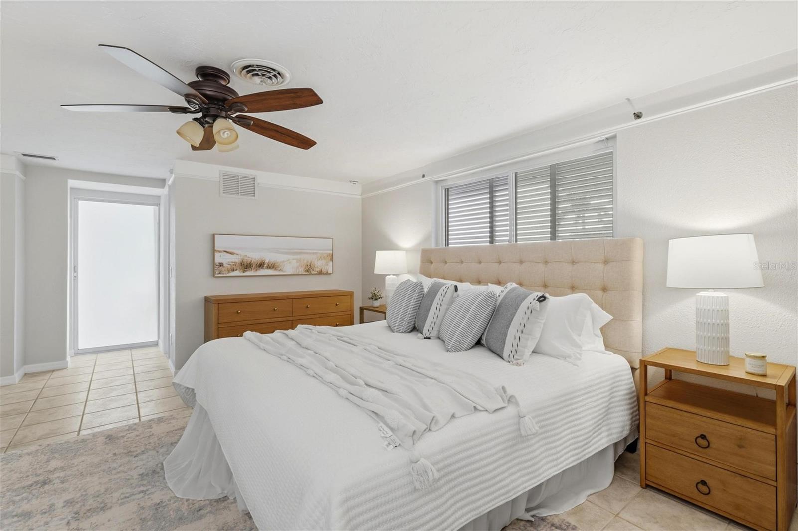 Image 23 of 72 For 1014 Lee Street