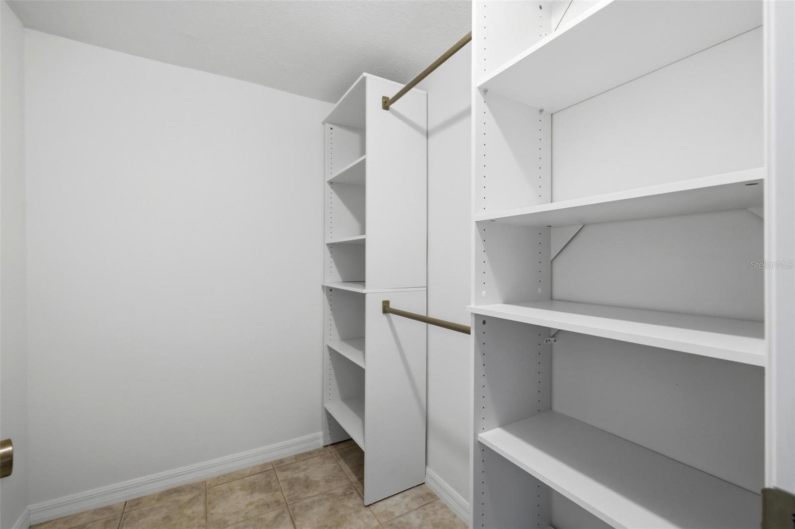 Image 28 of 72 For 1014 Lee Street