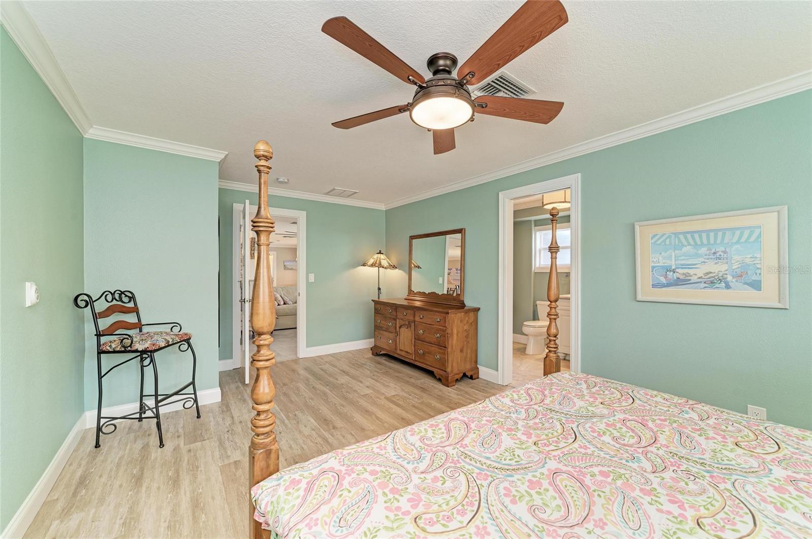 Image 31 of 76 For 2358 El Cerito Court