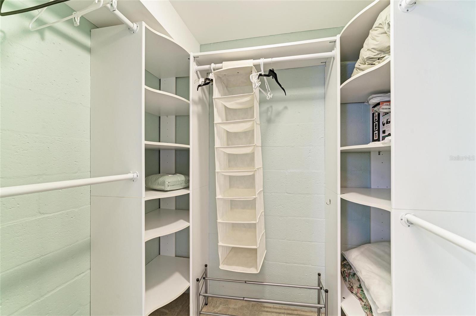 Image 35 of 76 For 2358 El Cerito Court