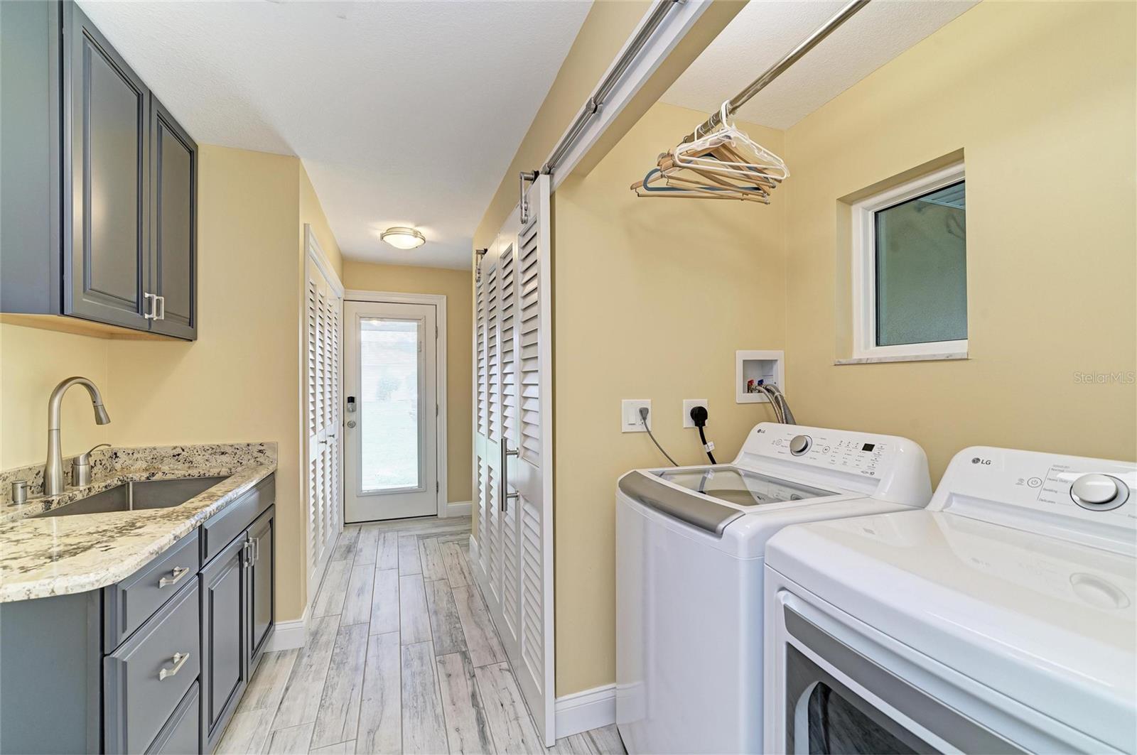 Image 43 of 76 For 2358 El Cerito Court