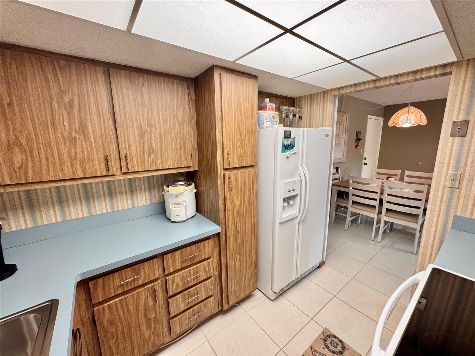 Image 11 of 51 For 21280 Brinson Avenue 218