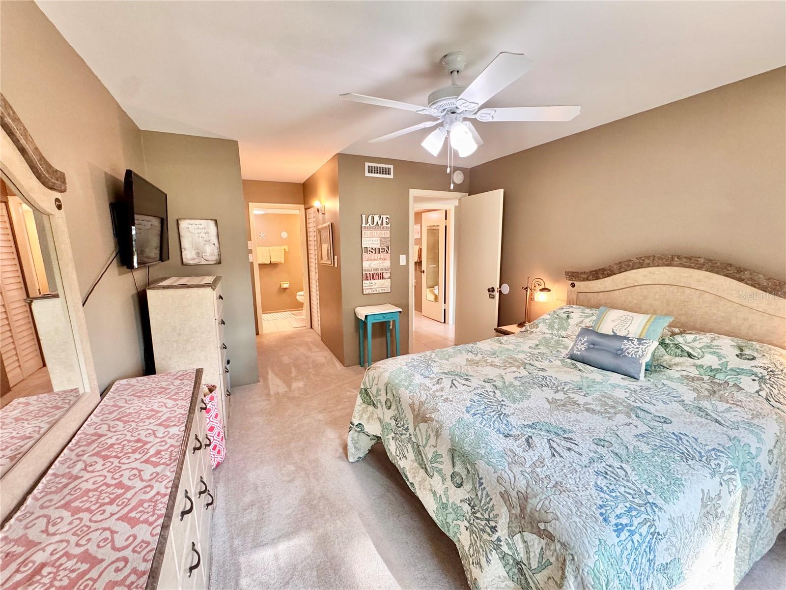 Image 22 of 51 For 21280 Brinson Avenue 218