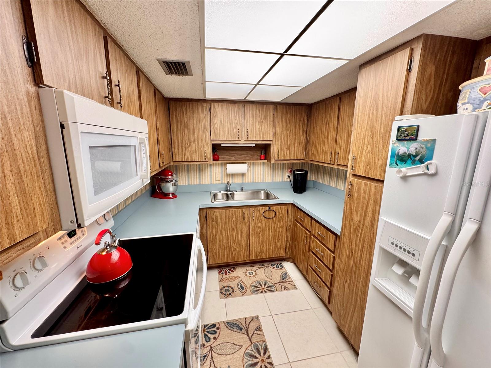 Image 9 of 51 For 21280 Brinson Avenue 218