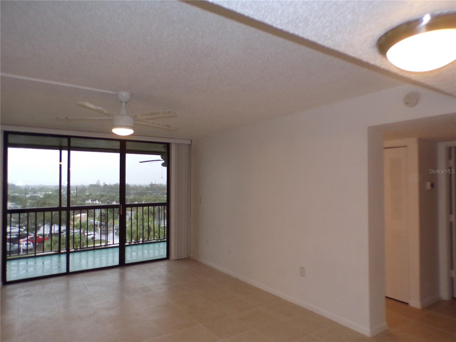 Image 16 of 29 For 21405 Olean Boulevard 520