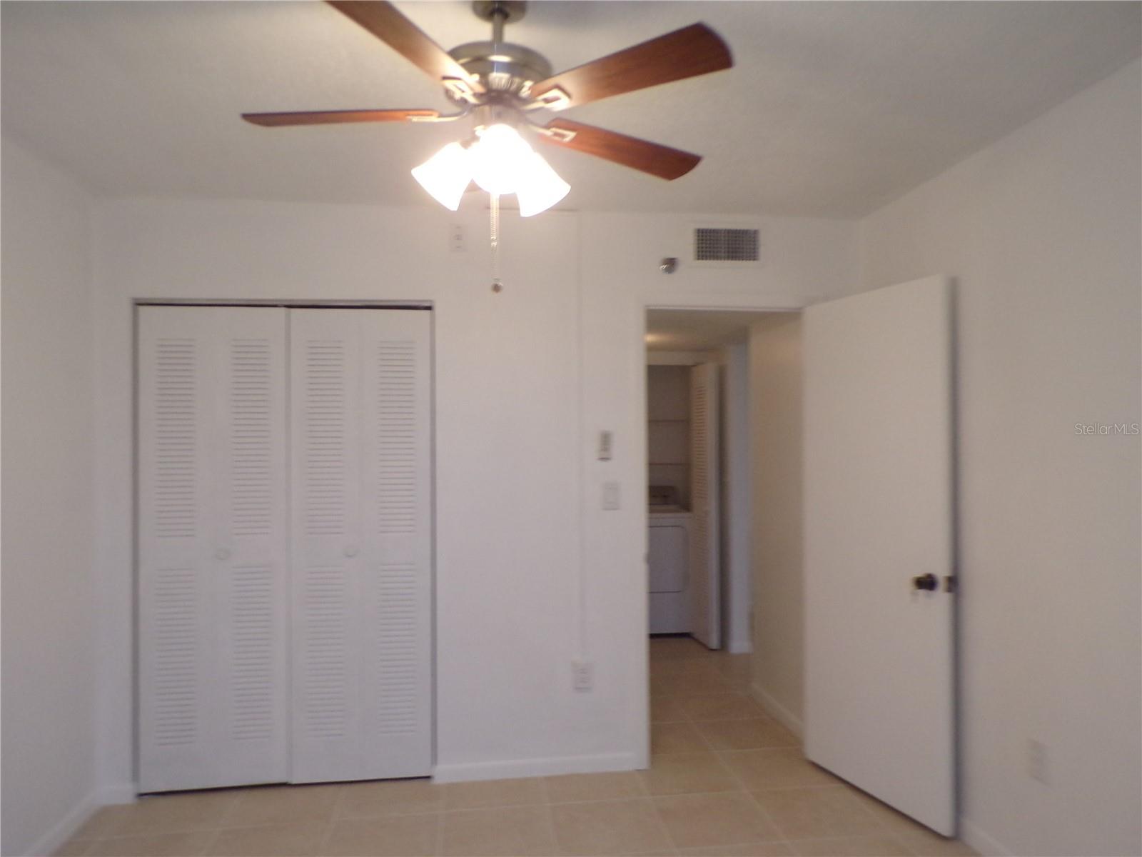 Image 8 of 29 For 21405 Olean Boulevard 520