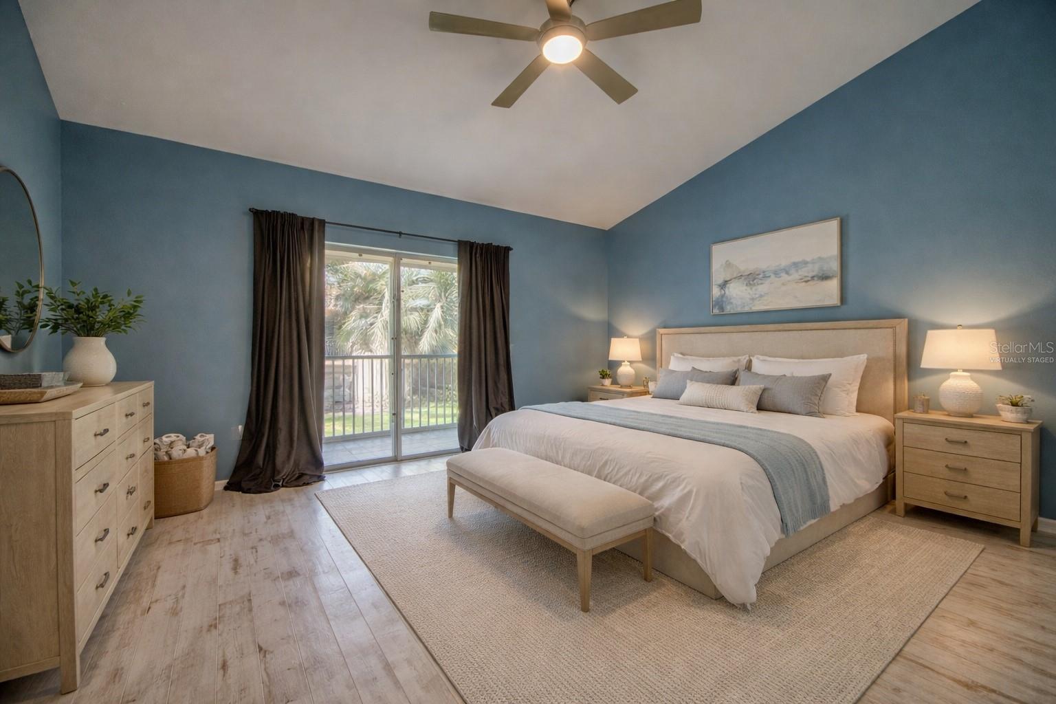 Image 14 of 32 For 12515 Mcgregor Boulevard 210