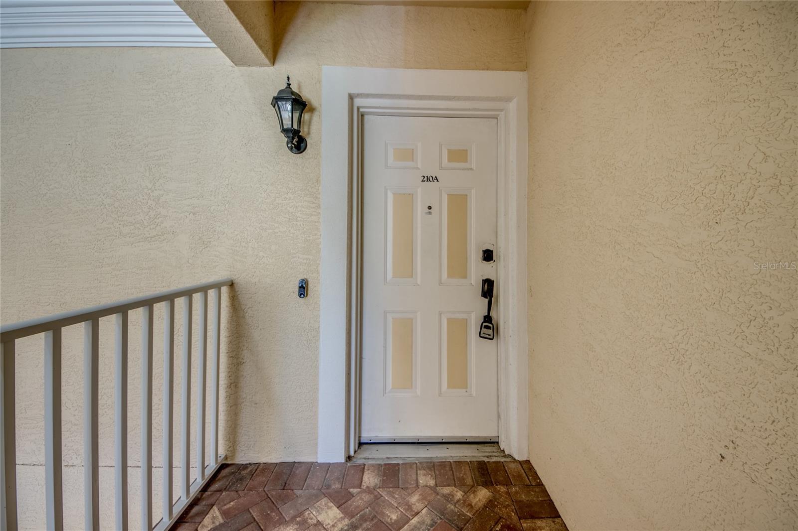 Image 2 of 32 For 12515 Mcgregor Boulevard 210