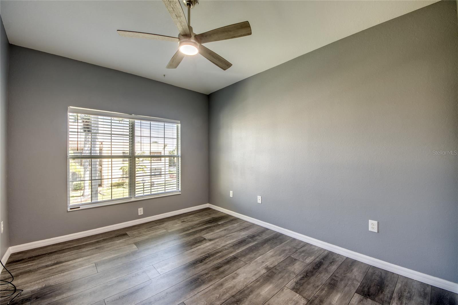 Image 21 of 32 For 12515 Mcgregor Boulevard 210