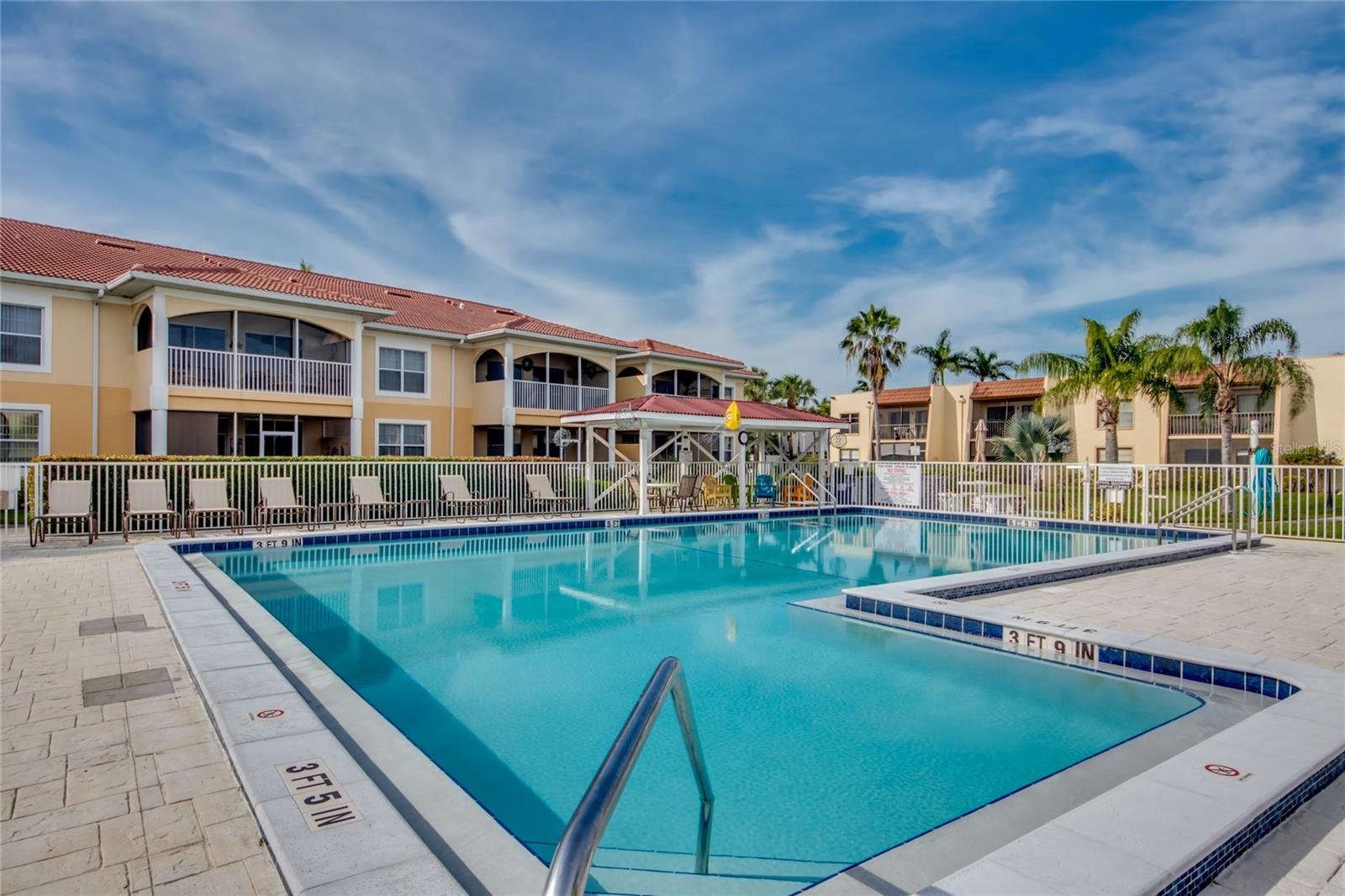 Image 29 of 32 For 12515 Mcgregor Boulevard 210