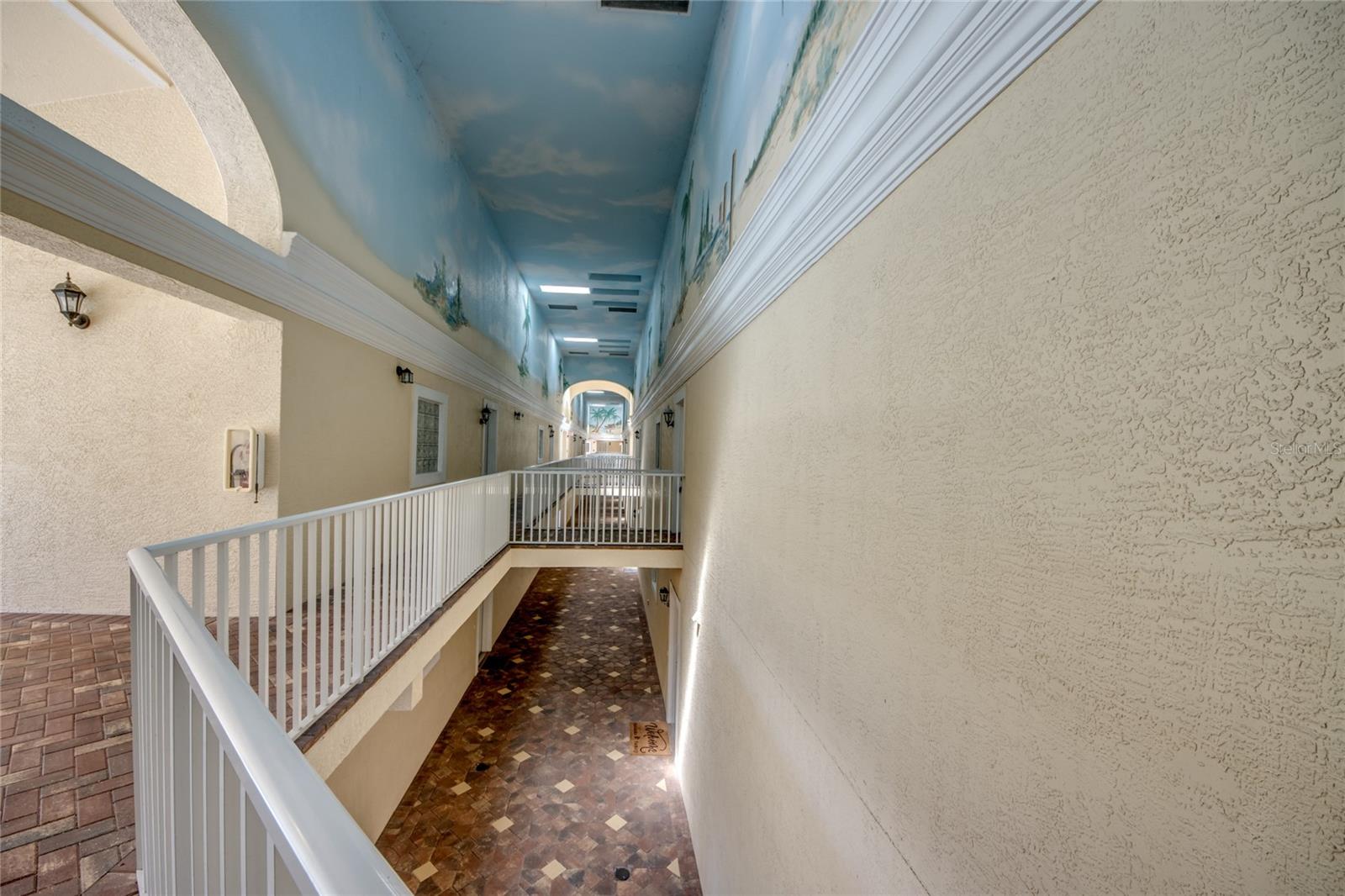 Image 4 of 32 For 12515 Mcgregor Boulevard 210