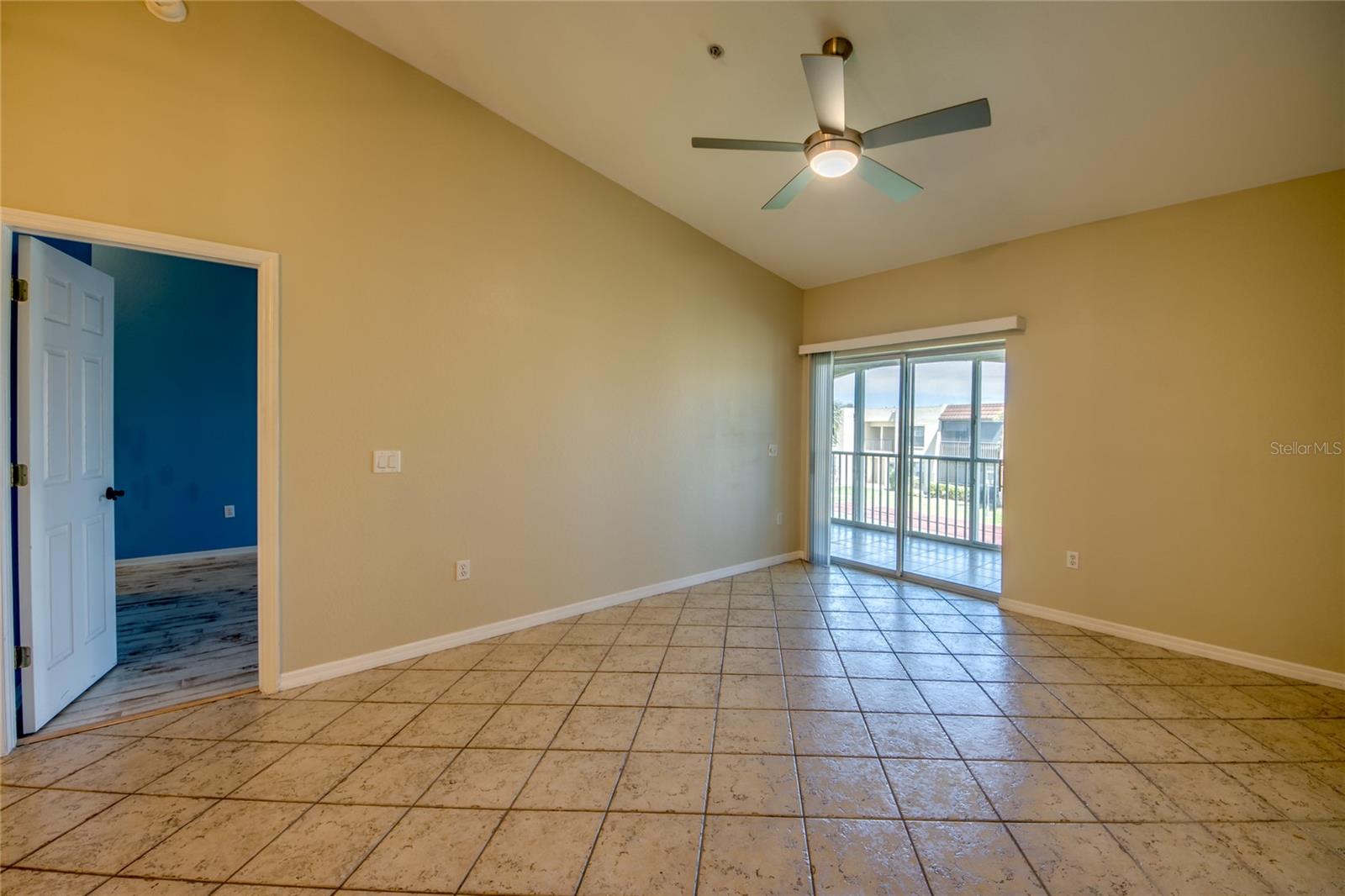 Image 9 of 32 For 12515 Mcgregor Boulevard 210