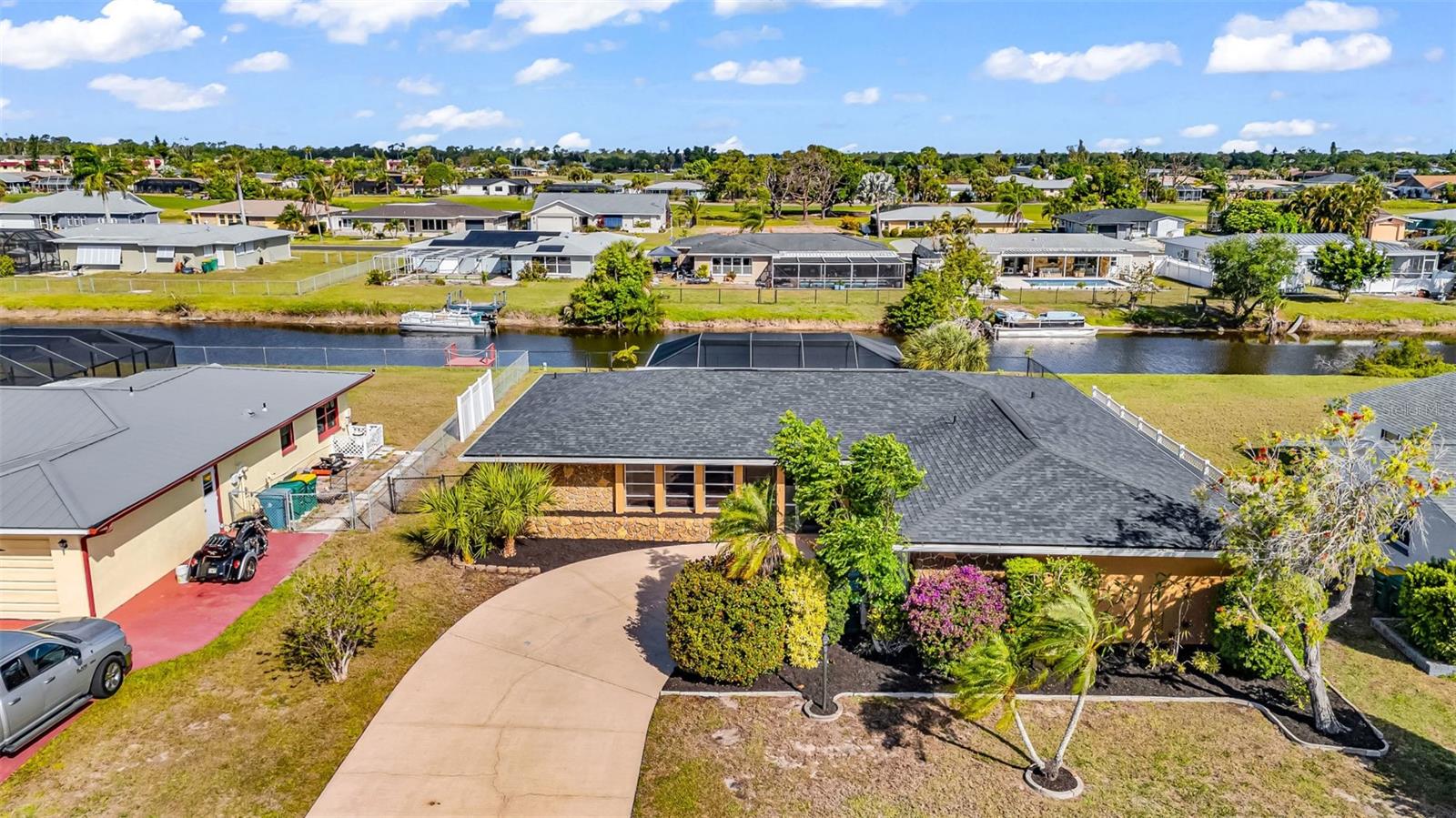 Image 2 of 54 For 18 Annapolis Lane