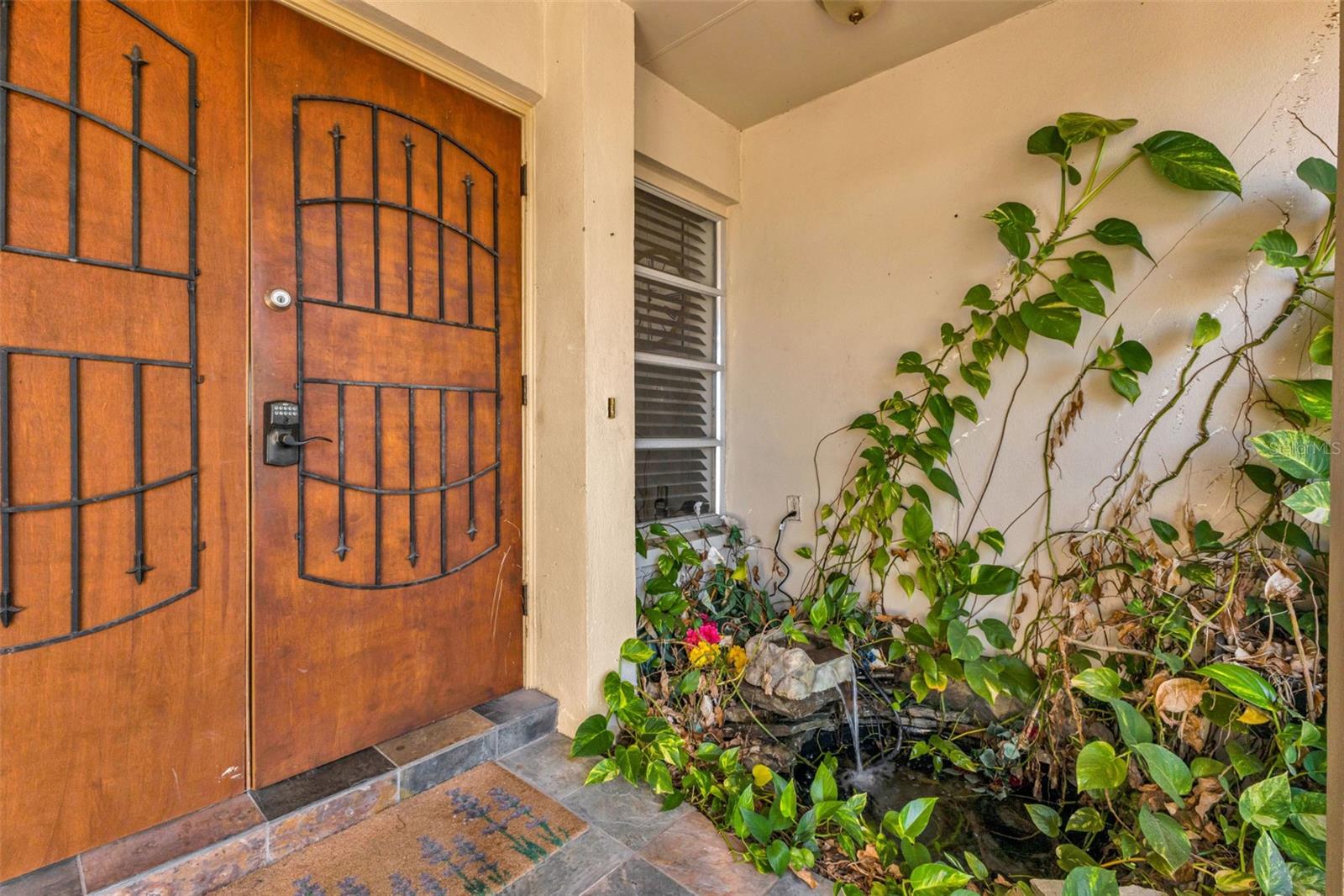 Image 3 of 54 For 18 Annapolis Lane