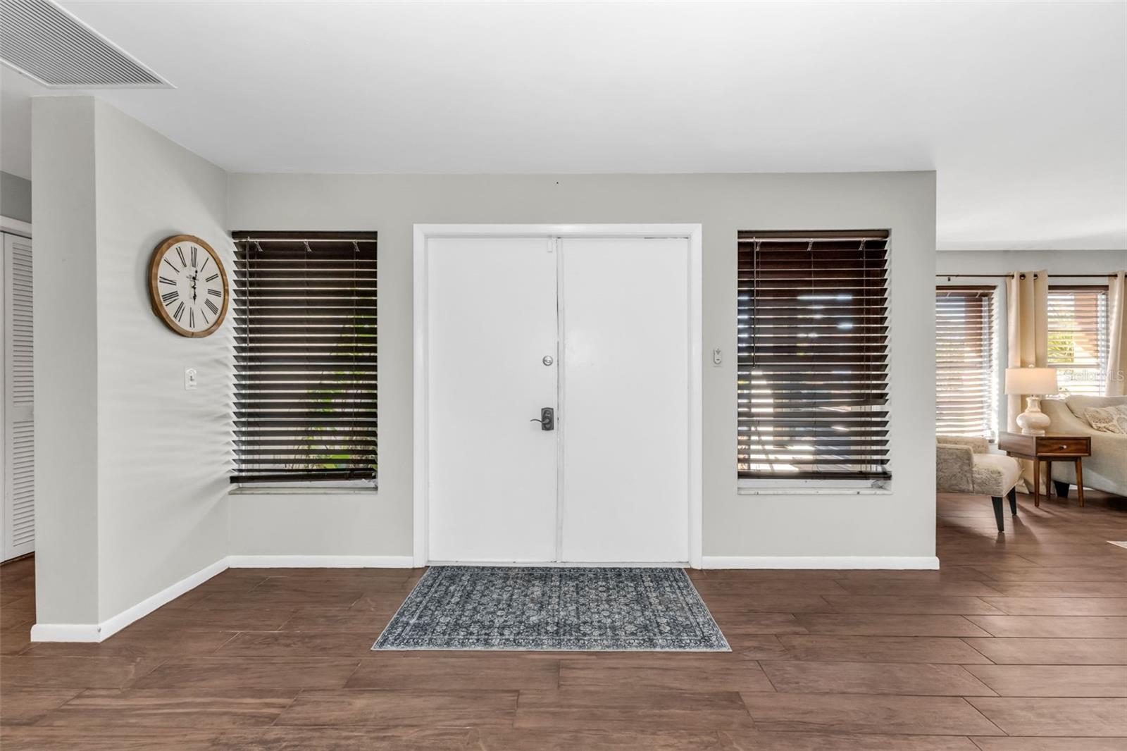 Image 4 of 54 For 18 Annapolis Lane