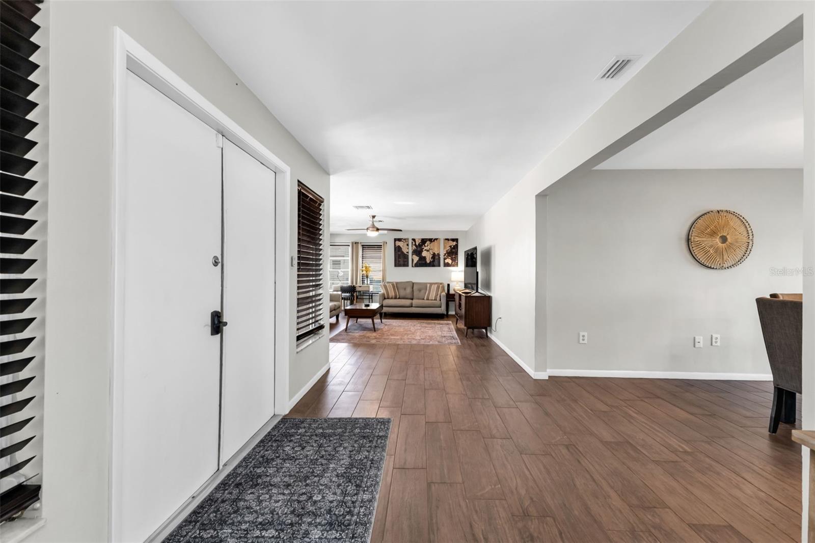 Image 6 of 54 For 18 Annapolis Lane