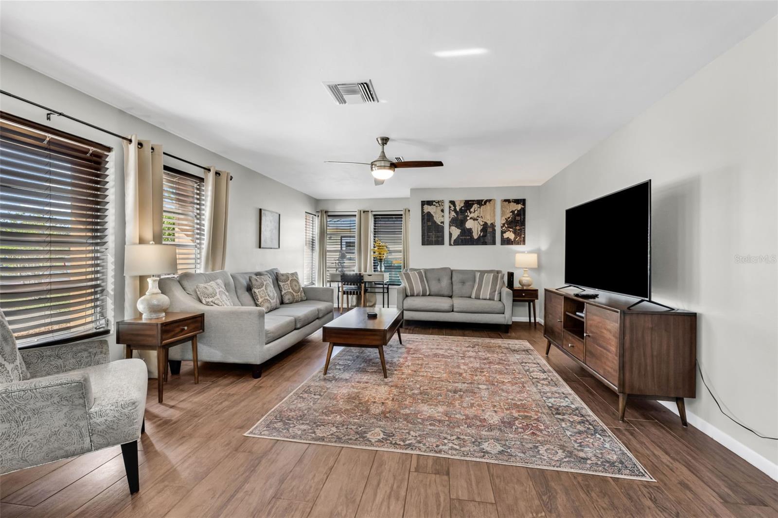 Image 8 of 54 For 18 Annapolis Lane