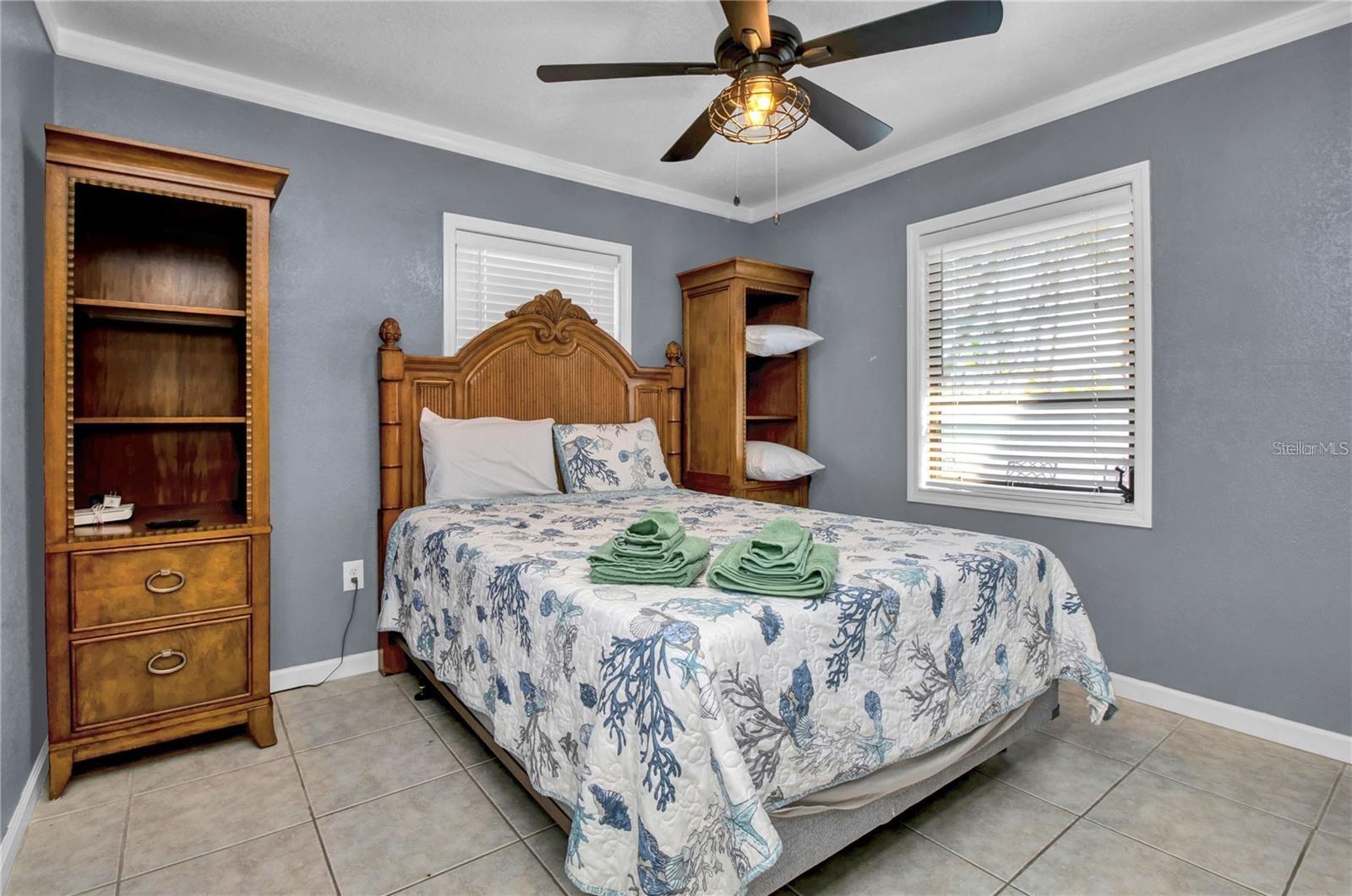 Image 14 of 32 For 815 Conreid Drive Ne