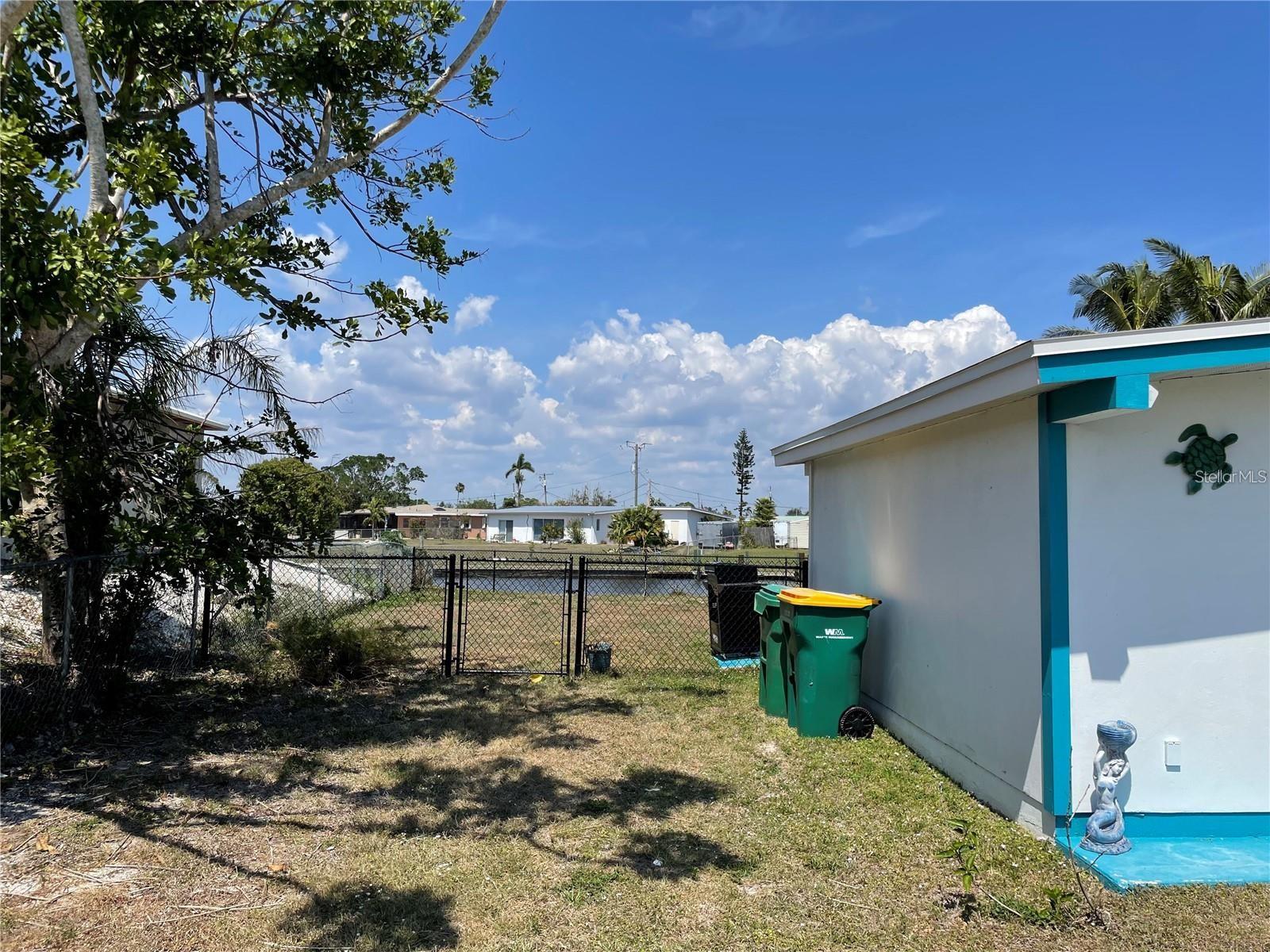 Image 24 of 32 For 815 Conreid Drive Ne