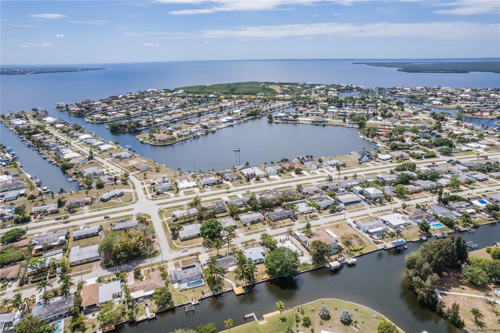 Image 30 of 32 For 815 Conreid Drive Ne